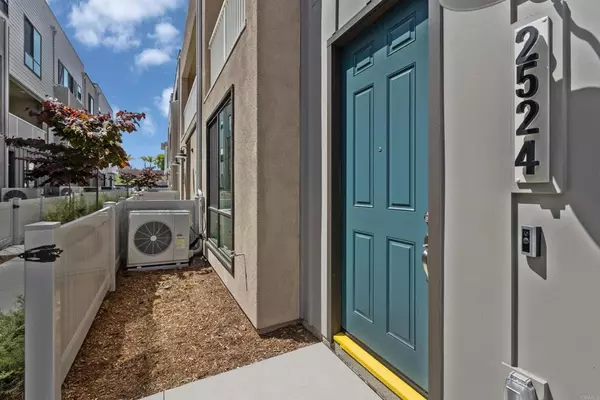 Carlsbad, CA 92008,2524 Elderberry LN