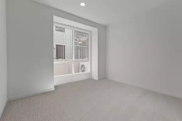 Carlsbad, CA 92008,2524 Elderberry LN