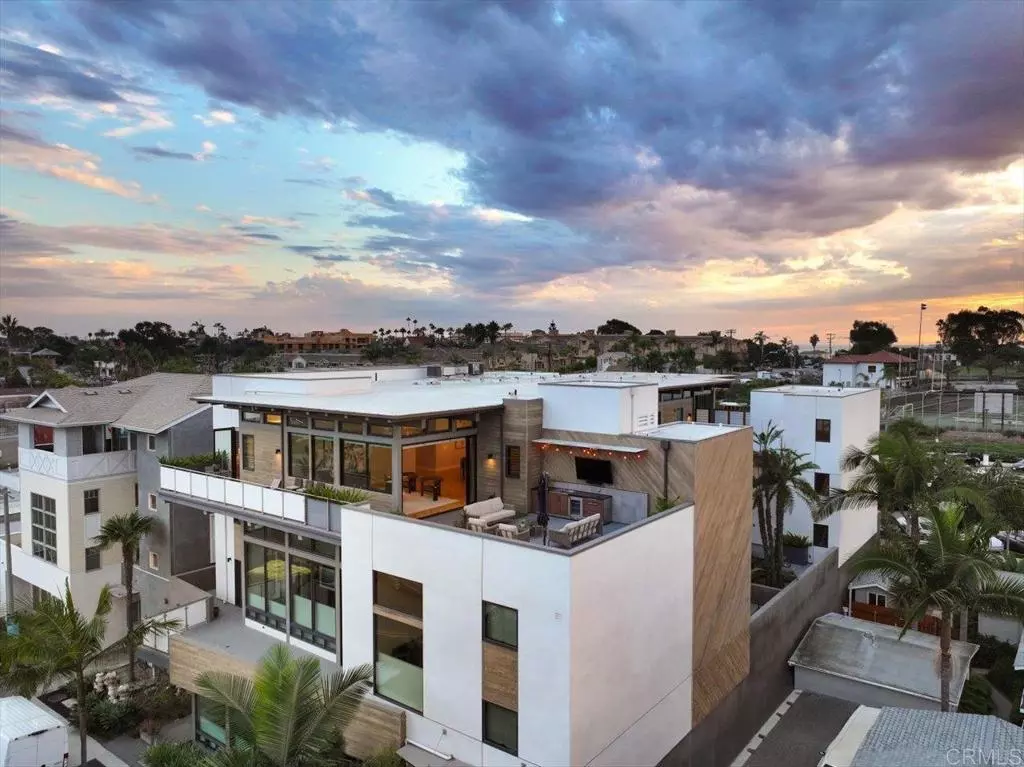 Carlsbad, CA 92008,2677 State ST #301