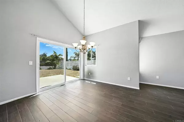 Carlsbad, CA 92010,2639 Sutter ST