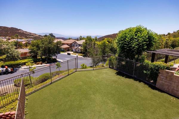 Murrieta, CA 92562,27002 Red Maple