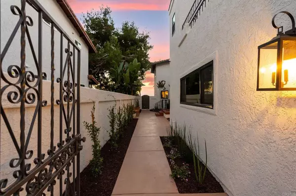 Carlsbad, CA 92009,6801 6803 El Fuerte ST