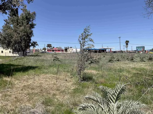 2536 Main Street, Ramona, CA 92065