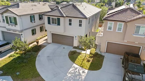 Vista, CA 92083,262 Camellia WAY