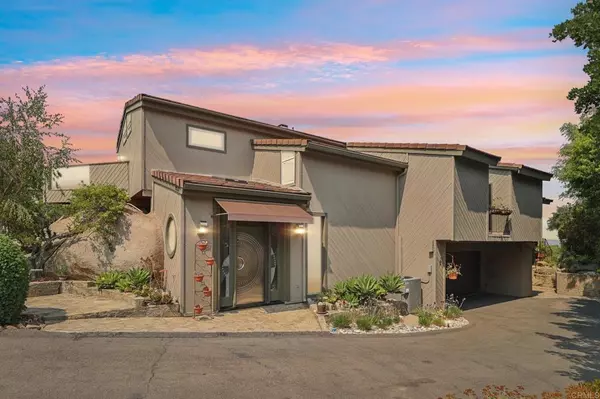 Escondido, CA 92026,9528 Sage Hill WAY