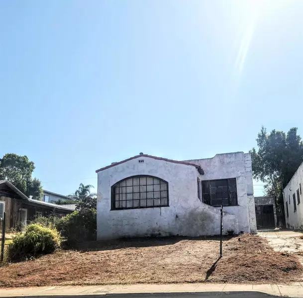 4627 55th St., San Diego, CA 92115