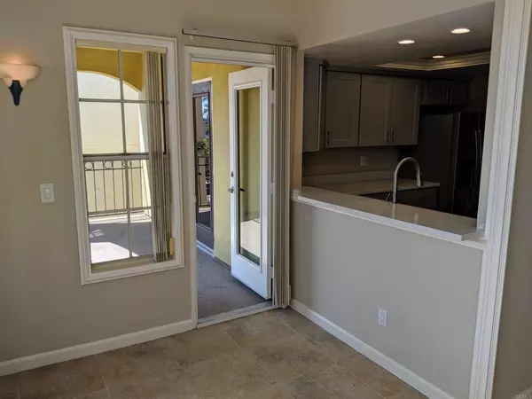 San Diego, CA 92103,1260 Cleveland #F305