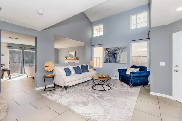 Ramona, CA 92065,1364 H ST