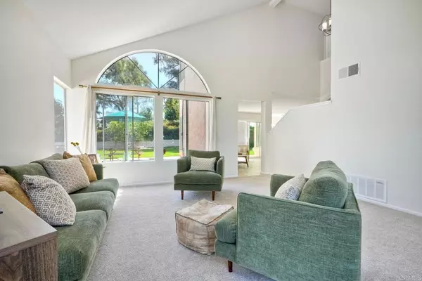 Oceanside, CA 92057,5471 ELDERBERRY WAY