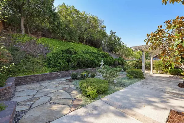 San Diego, CA 92119,6777 Winding Creek
