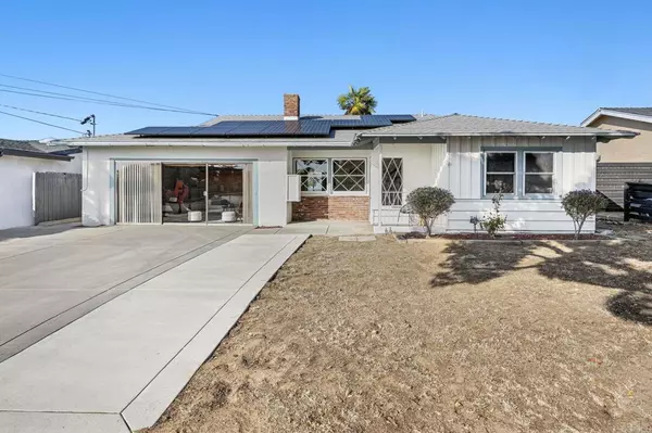 Oceanside, CA 92054,2710 Mesa DR