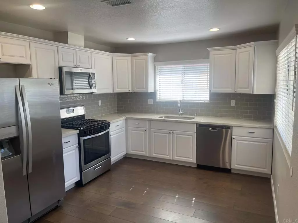 San Marcos, CA 92069,1255 Corte Famosa