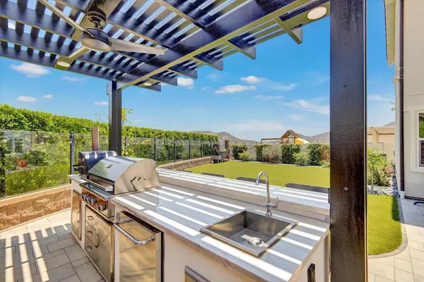 Escondido, CA 92029,3052 Heirloom Pl