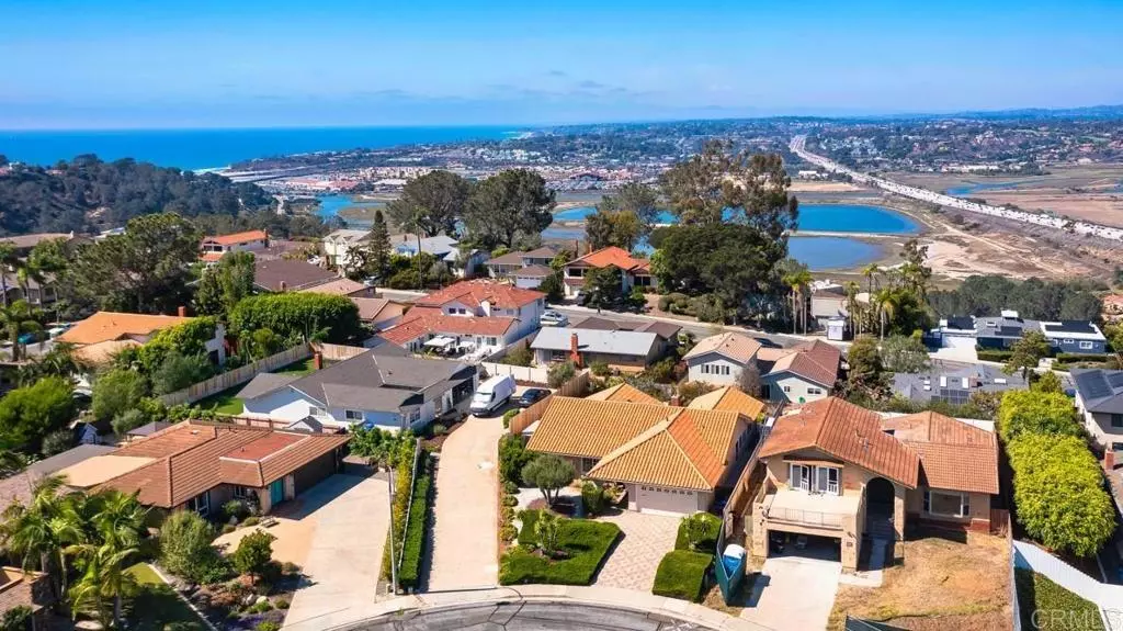 2476 Pinewood ST, Del Mar, CA 92014
