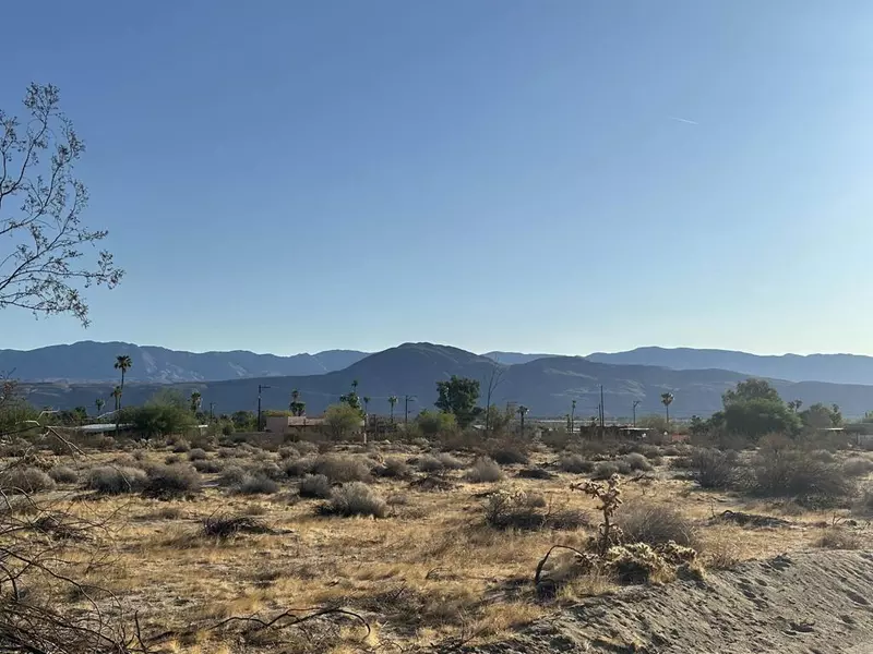 2 Lazy S DR, Borrego Springs, CA 92004
