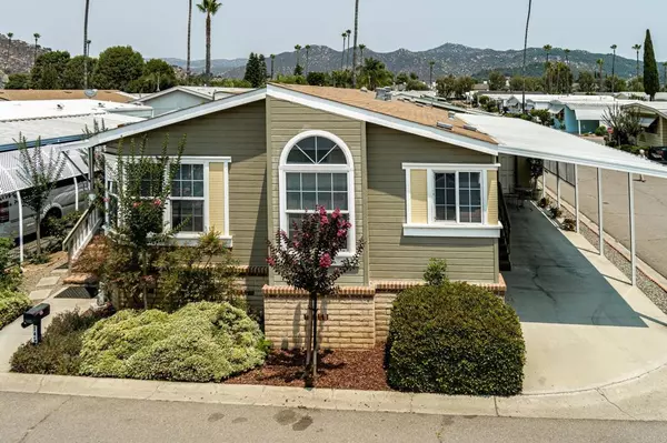 Escondido, CA 92027,2300 E Valley Pkwy #145