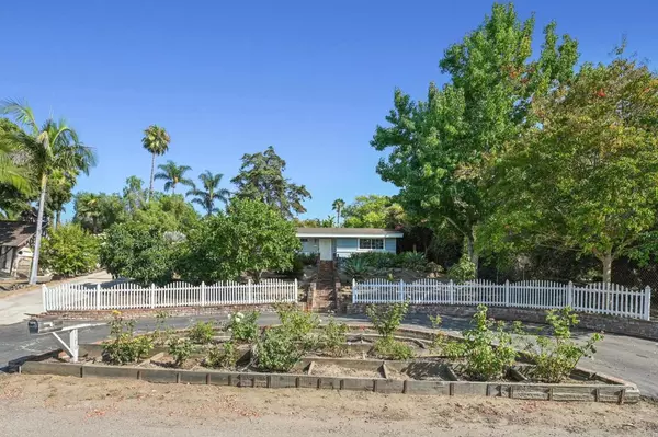 Vista, CA 92084,1276 Barbara Drive