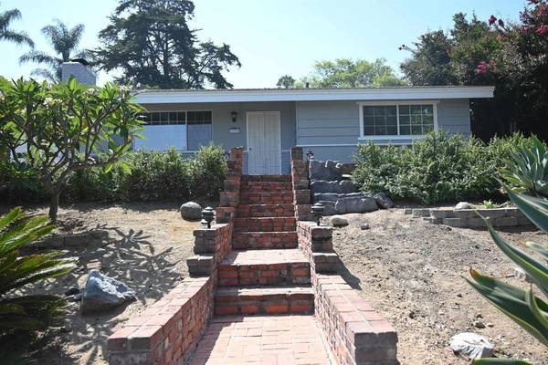 1276 Barbara Drive, Vista, CA 92084