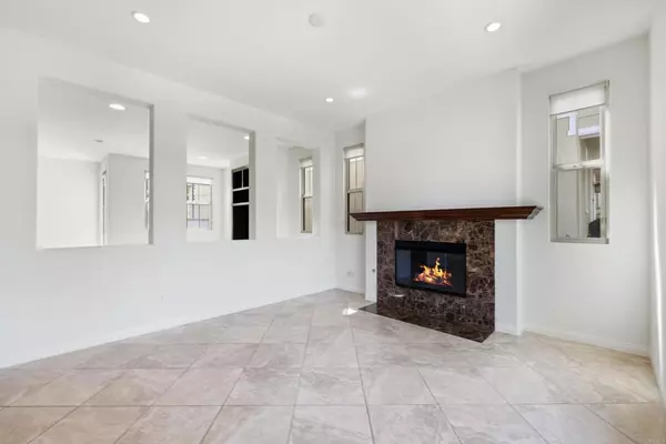 San Diego, CA 92130,13519 Blue Lace Trail