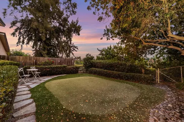 Oceanside, CA 92056,3947 Marvin St