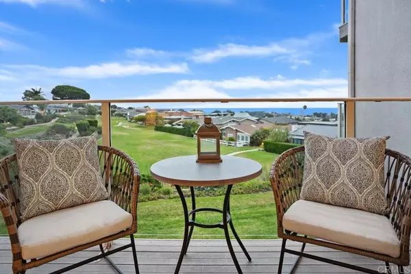 Solana Beach, CA 92075,640 W Solana CIR #8