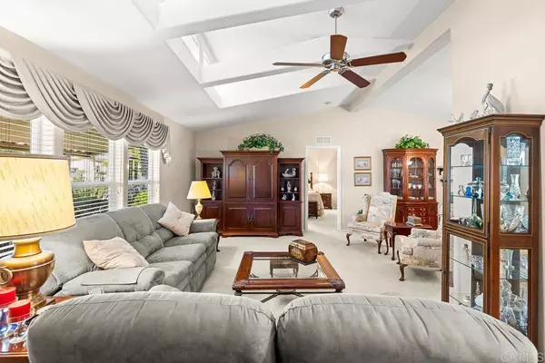 Escondido, CA 92026,525 W El Norte Pkwy ##1