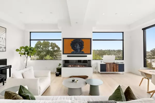 Solana Beach, CA 92075,318 S Nardo