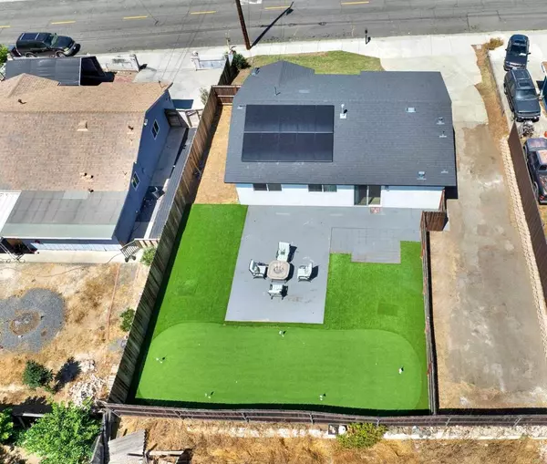 231 Cananea ST, Vista, CA 92084