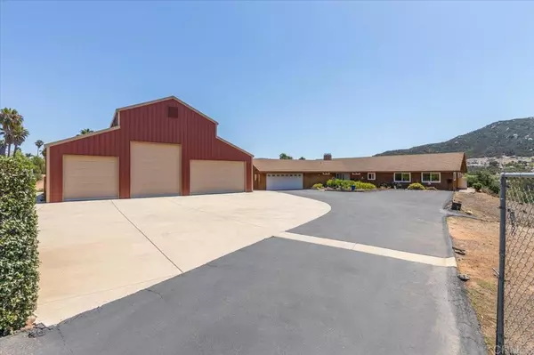 Vista, CA 92084,945 El Paseo