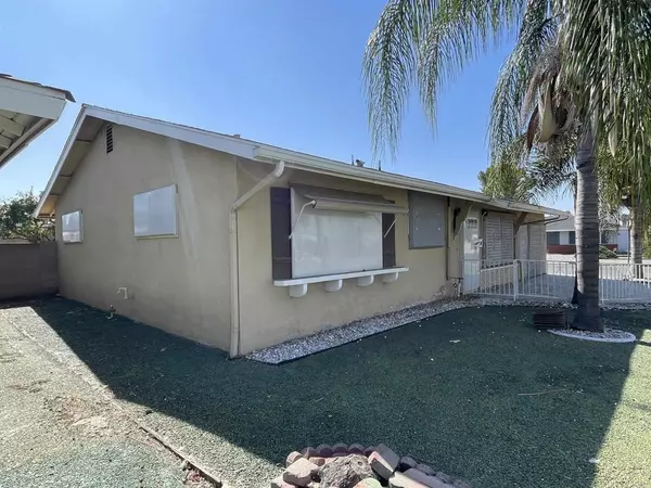 Hemet, CA 92543,570 S Lyon AVE