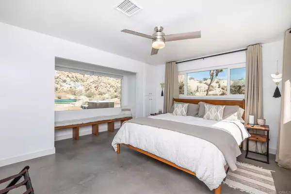 6295 Avila RD, Yucca Valley, CA 92284