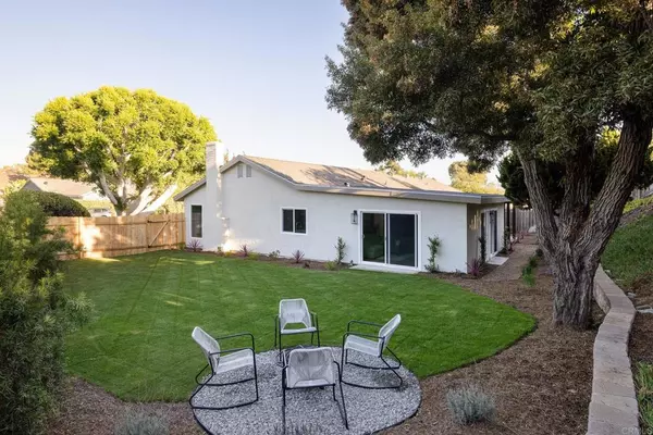 Encinitas, CA 92024,310 Oakbranch DR