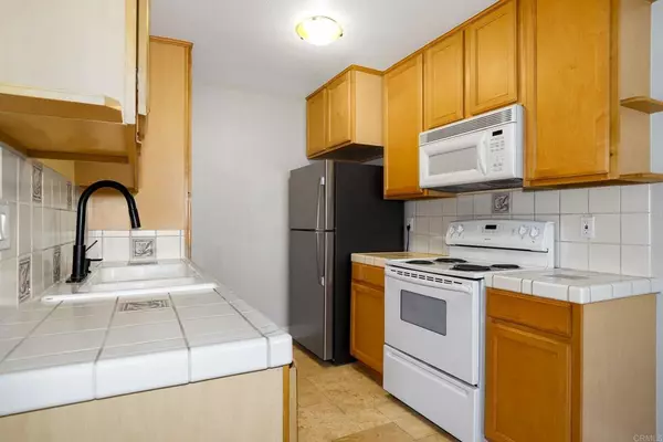 San Pedro, CA 90732,356 S Miraleste DR #327