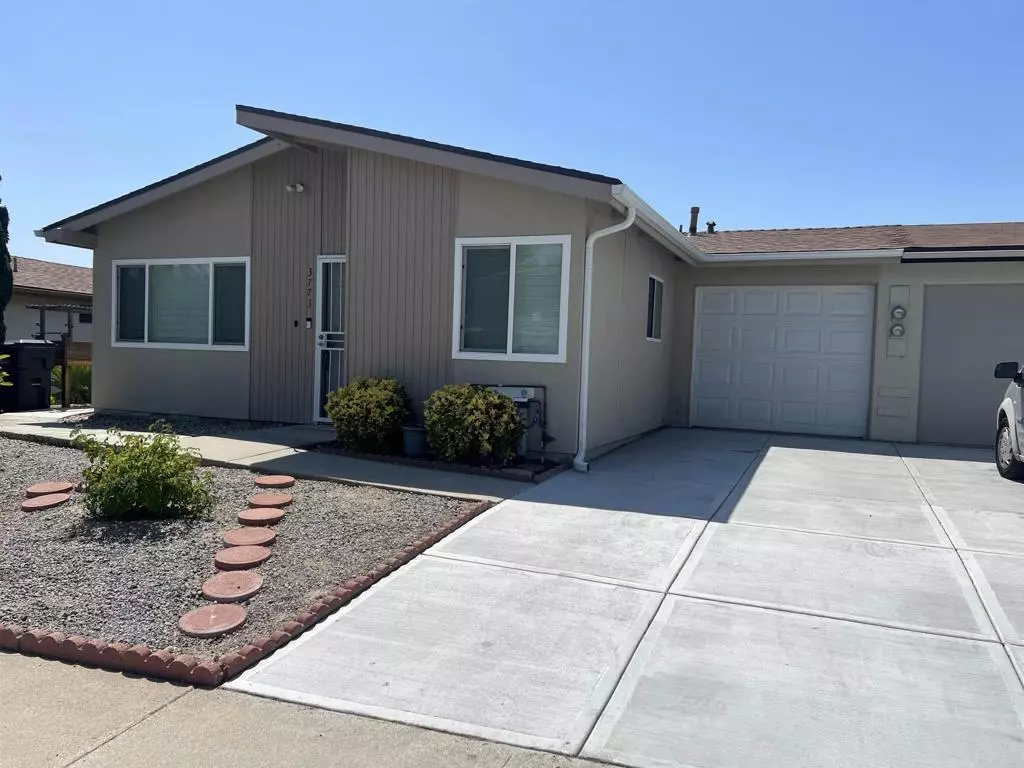Oceanside, CA 92056,3773 Gail DR