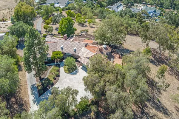 Fallbrook, CA 92028,145 Yucca RD