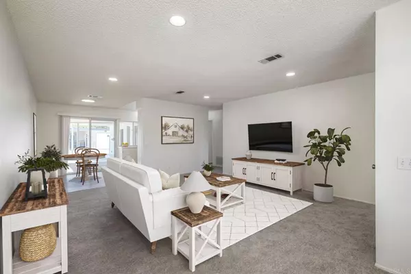 3839 Vista Campana S #16, Oceanside, CA 92057