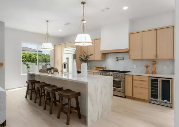 14004 Calle Venecia, San Diego, CA 92130