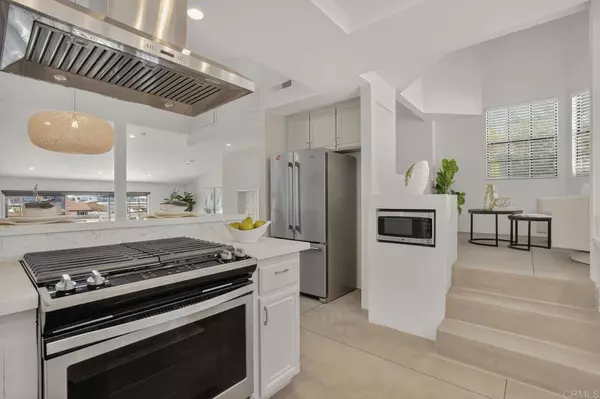 Redondo Beach, CA 90278,2021 Carnegie LN #Apt 7
