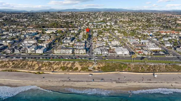 Carlsbad, CA 92008,368 Hemlock Ave