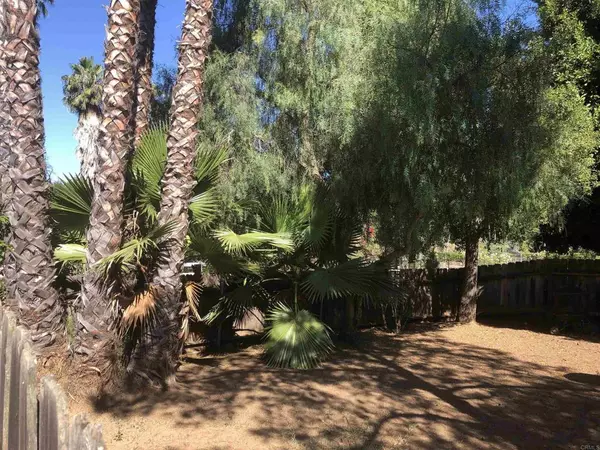 Fallbrook, CA 92028,2005 07 Camino Rainbow