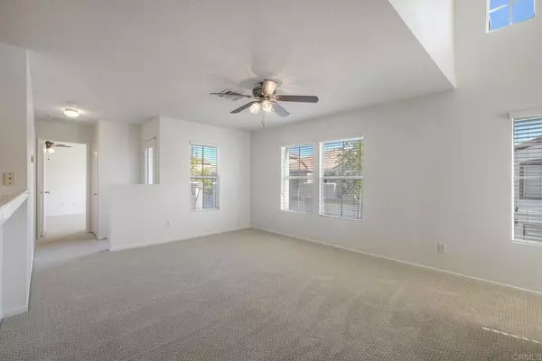 Oceanside, CA 92057,5005 Codorniz Way #8