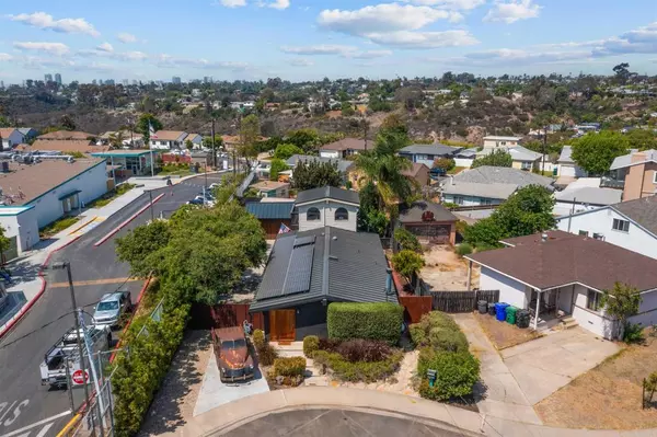 San Diego, CA 92105,1804 Colonial AVE