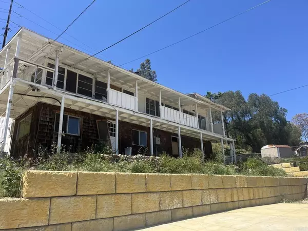 Escondido, CA 92029,9703 Upas LN