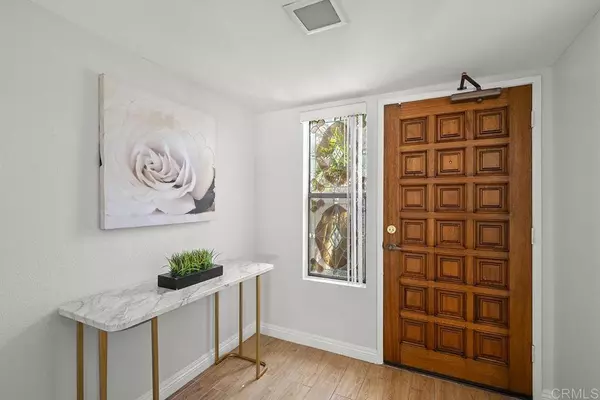 San Diego, CA 92122,4468 Via Brillante