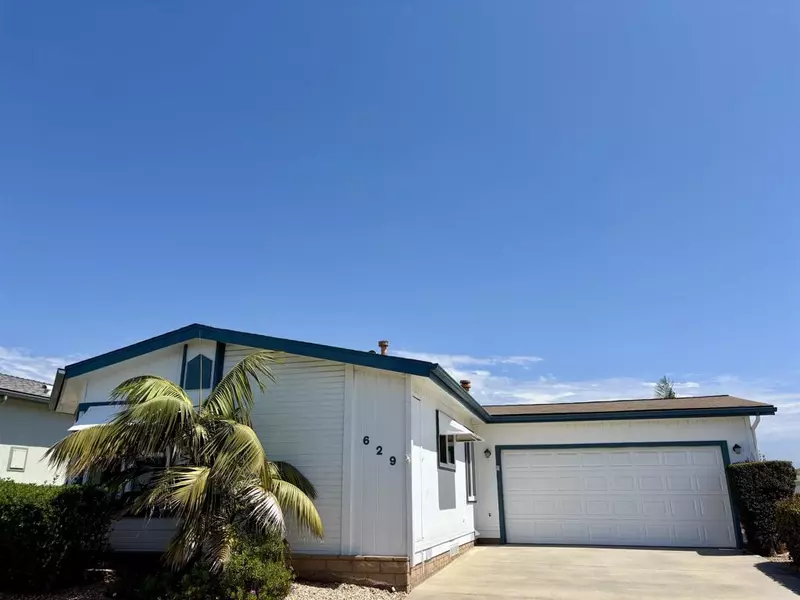 629 VIA SANTA CRUZ, Vista, CA 92081