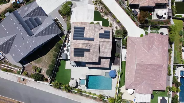 Vista, CA 92084,1564 Manzanita Hollows LN