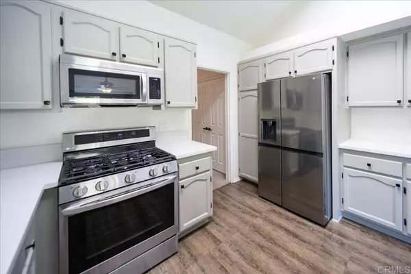 Temecula, CA 92592,45077 Putting Green CT