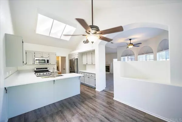 Temecula, CA 92592,45077 Putting Green CT