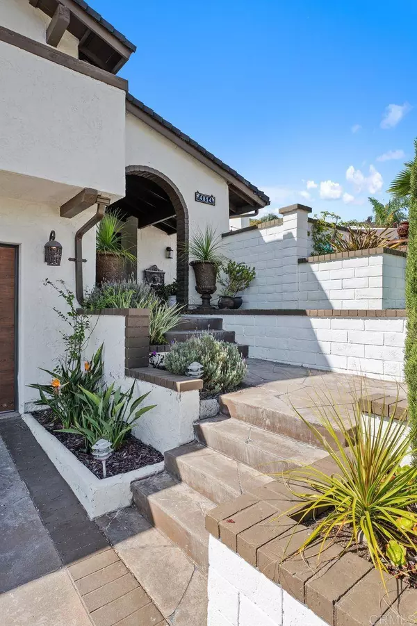 Carlsbad, CA 92008,4814 Refugio AVE
