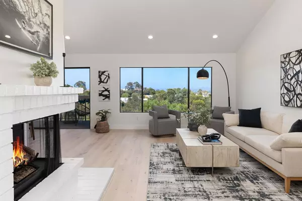 La Jolla, CA 92037,6635 Caminito Scioto